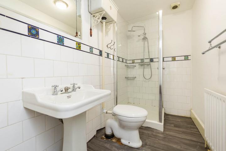 Stunning Garden Apartment Howitt Road, Belsize Park